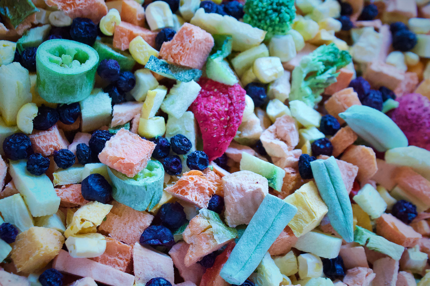 4 oz Fruit and Veggie Small Chop For Bird and Parrots